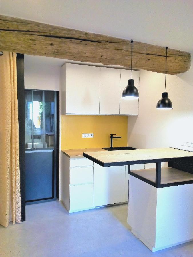 Le Petit Studio - 15 M2 - Centre Ville - Sorgue A 50 M LʼIsle-sur-la-Sorgue Eksteriør billede